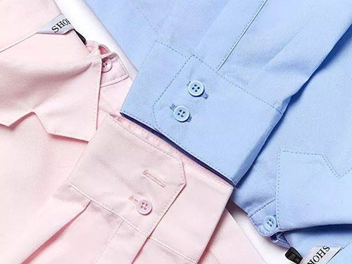 襯衣要不要別進褲子里？看看型男怎么做！